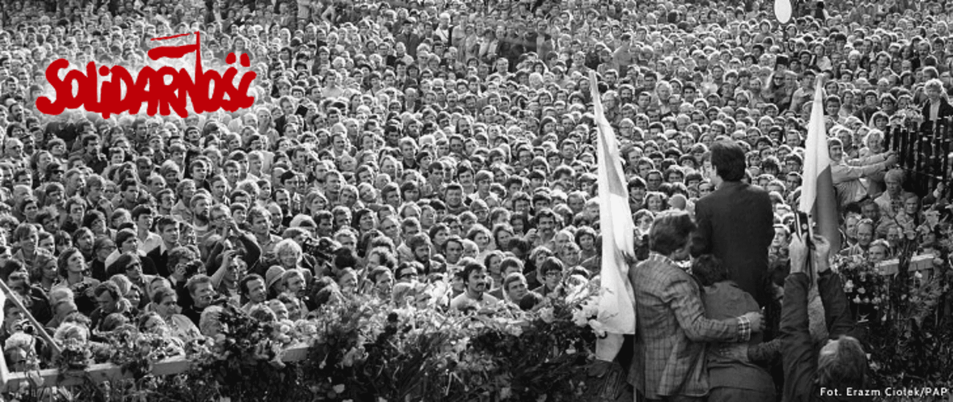 Пратэстоўцы з плакатамі
